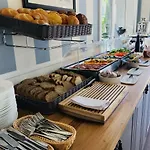 Legenda Adults Only Bed & Breakfast