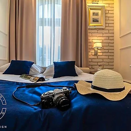 Legenda Adults Only 3*