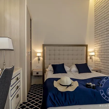 Legenda Adults Only Bed & Breakfast 3*