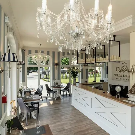 Legenda Adults Only לינה וארוחת בוקר מיילנו