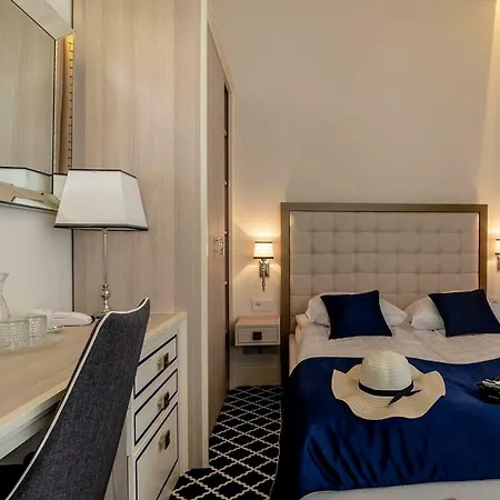 Legenda Adults Only Bed & Breakfast 3*